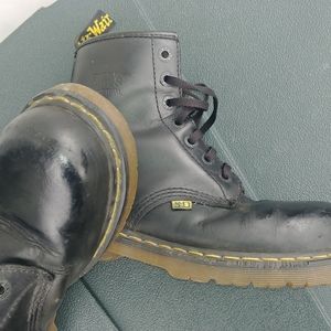 Dr martens steal toe boots